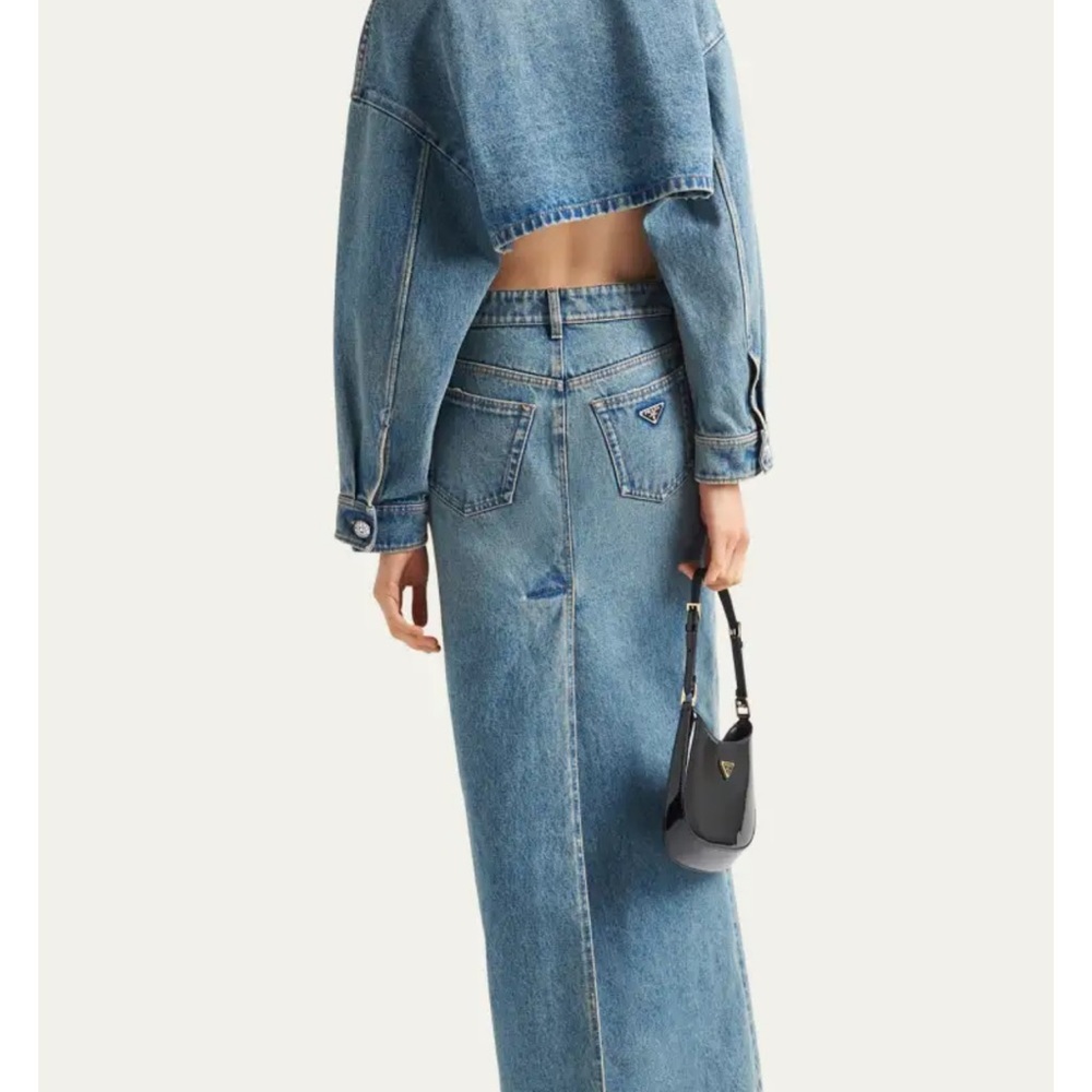 NWT PRADA DENIM SKIRT SIZE 38